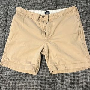 J Crew Mens Khaki Short 31” Waist 7” inseam